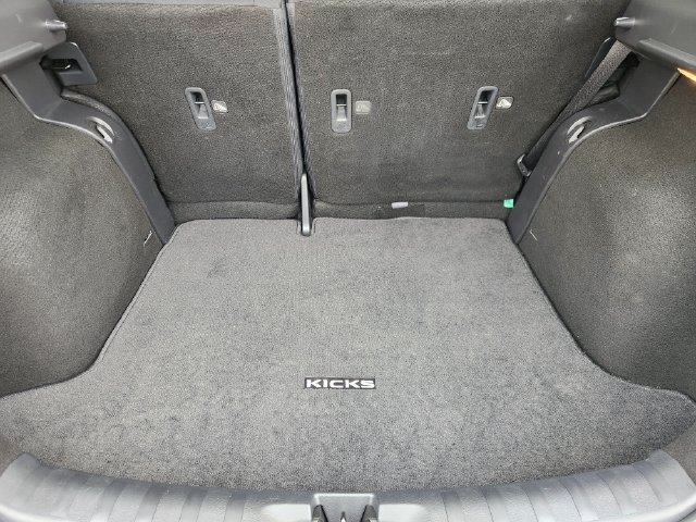 Used 2024 Nissan Kicks SV FWD image 33
