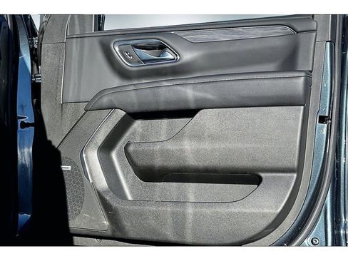 Used 2021 GMC Yukon XL SLT w/ SLT Luxury Plus Package image 29