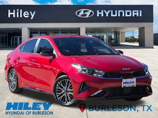 Used 2024 Kia Forte GT-Line w/ GT-Line Premium Package video 2