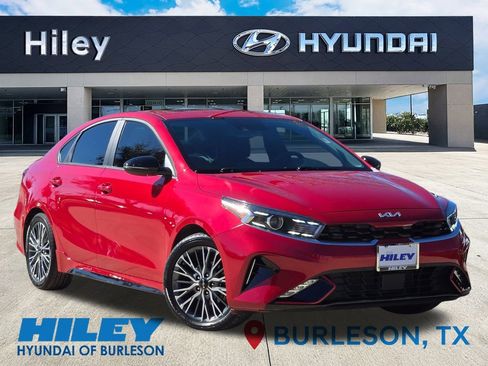 Used 2024 Kia Forte GT-Line w/ GT-Line Premium Package image 2