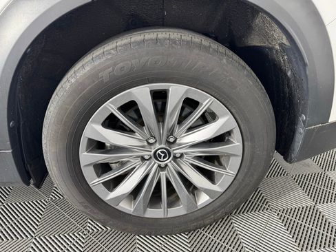 Used 2024 MAZDA CX-90 Plug-In Hybrid w/ Preferred AWD/4WD image 12