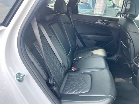 Certified 2024 Kia Sportage X-Pro Prestige AWD/4WD image 12