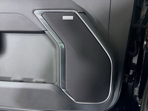 New 2025 GMC Sierra 3500 SLT w/ SLT Premium Package image 18