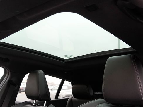 Certified 2025 BMW X2 xDrive28i w/ M Sport Package image 14