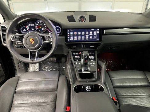 Used 2022 Porsche Cayenne Platinum Edition AWD/4WD image 17