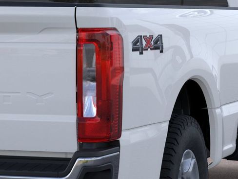 New 2026 Ford F350 XLT AWD/4WD image 21