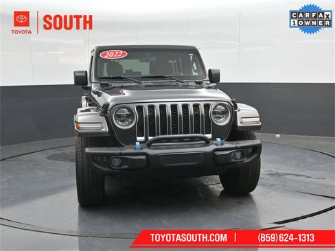 Used 2022 Jeep Wrangler Unlimited Sahara image 5