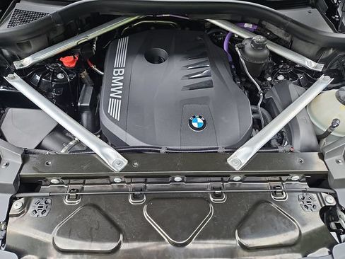 Certified 2024 BMW X5 xDrive40i w/ M Sport Package AWD/4WD image 30