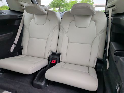 Used 2022 Volvo XC90 T8 Inscription w/ Advanced Package image 39