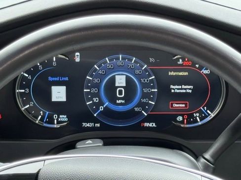 Used 2020 Cadillac Escalade Luxury image 3