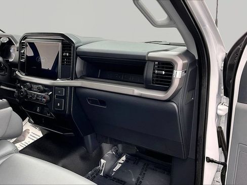 Used 2025 Ford F150 XL RWD image 15