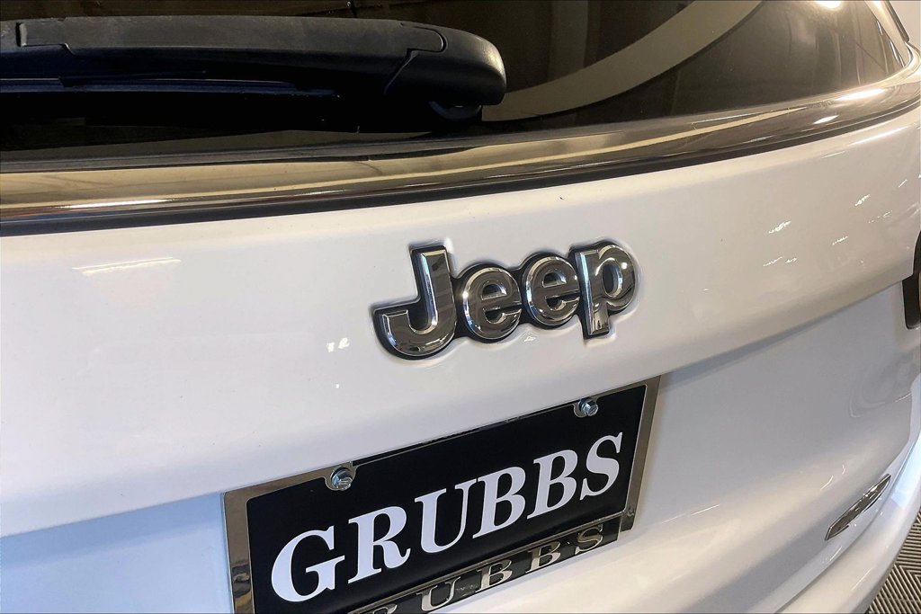 Used 2024 Jeep Compass Latitude AWD/4WD image 39