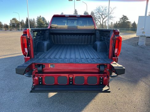 Used 2023 GMC Sierra 1500 SLT w/ SLT Premium Package image 17