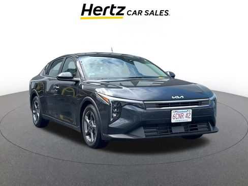 Used 2025 Kia K4 LXS image 1