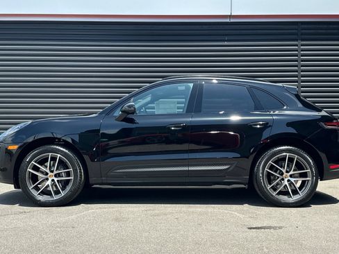 New 2026 Porsche Macan AWD/4WD image 2