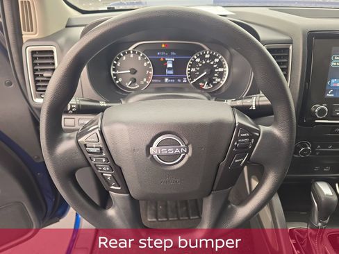 Used 2023 Nissan Frontier SV image 16