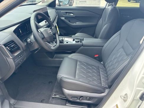 New 2026 Nissan Rogue Platinum w/ Platinum Premium Package AWD/4WD image 9