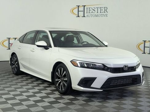 Used 2023 Honda Civic EX image 2