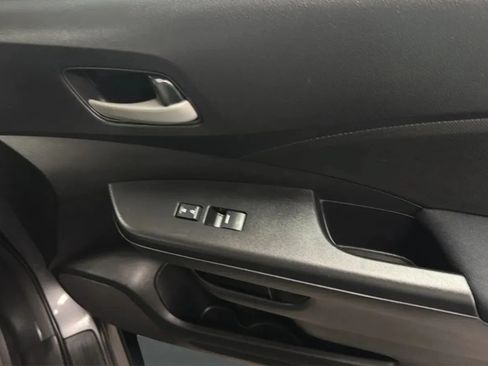 Used 2016 Honda CR-V SE image 18