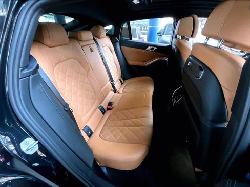 Used 2024 BMW X6 xDrive40i w/ Premium Package image 20