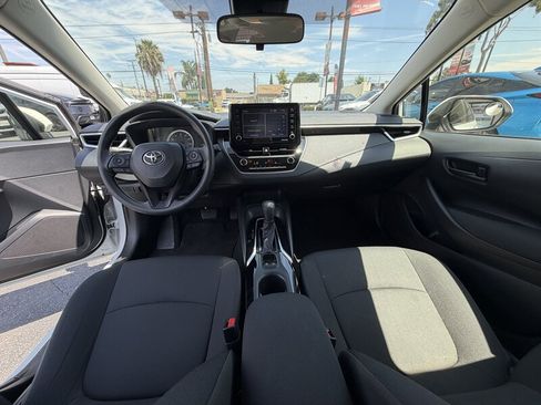 Used 2022 Toyota Corolla LE w/ Carpet Mat Package (TMS) FWD image 14