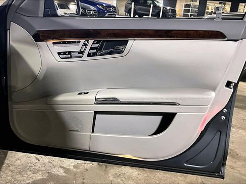 Used 2010 Mercedes-Benz S 550 S 550 image 22