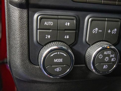 Used 2026 Chevrolet Tahoe Z71 w/ Z71 Off-Road Package AWD/4WD image 31