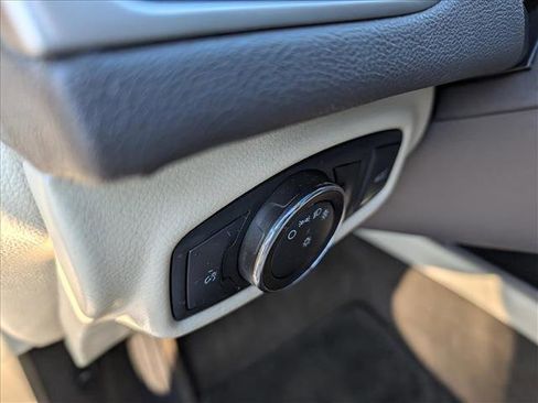 Used 2014 Lincoln MKZ w/ Equipment Group 102A Reserve image 32