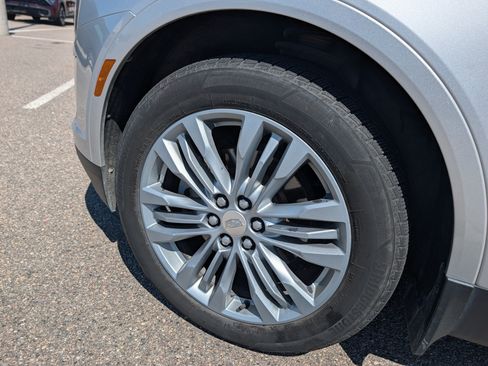 Used 2017 Cadillac XT5 Premium Luxury AWD/4WD image 6