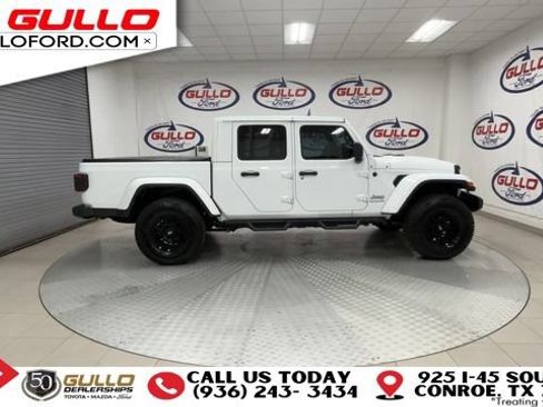 Used 2023 Jeep Gladiator Overland w/ Popular Equipment Package AWD/4WD image 9