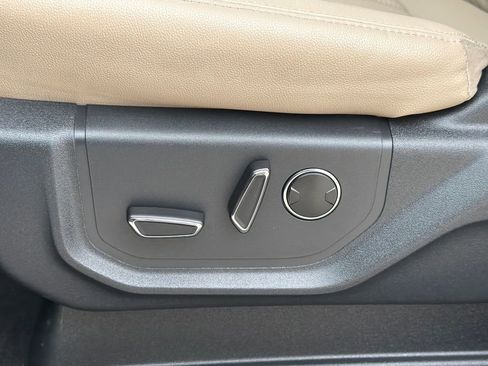 Used 2024 Ford Expedition Max Limited image 24