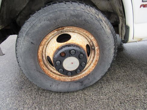 Used 1998 GMC Savana 3500 image 10