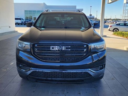 Used 2019 GMC Acadia SLT w/ Black Edition image 3