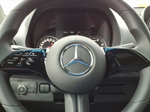 New 2025 Mercedes-Benz Sprinter 2500 image 17
