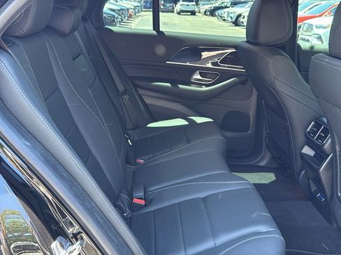Certified 2025 Mercedes-Benz GLE 450 4MATIC image 16