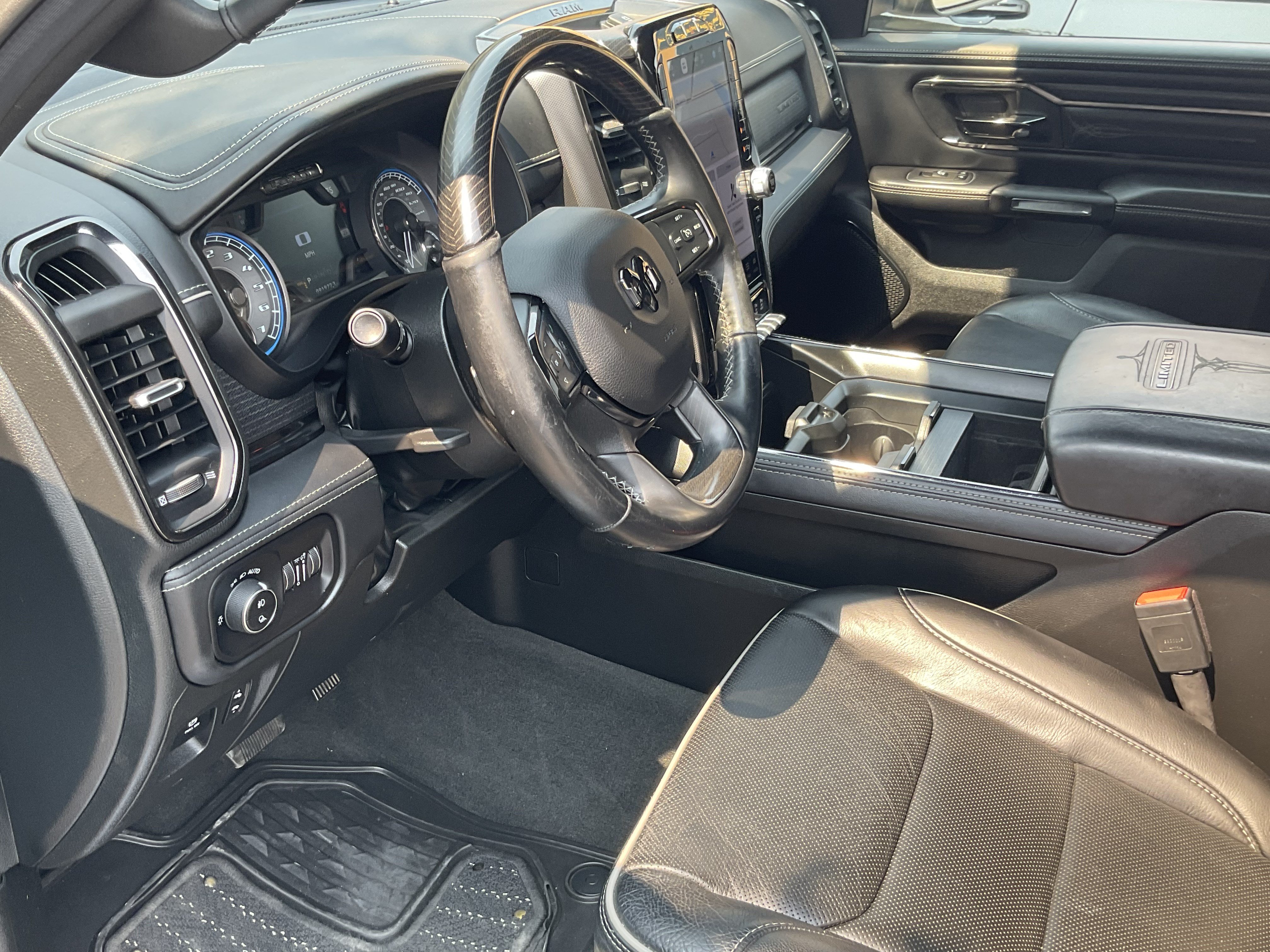 Used 2022 RAM 1500 Limited w/ Body-Colour Bumper Group AWD/4WD image 19