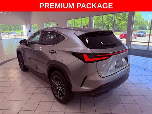 Certified 2024 Lexus NX 250 FWD image 5