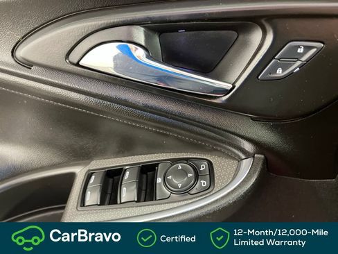 Used 2016 Chevrolet Malibu LT w/ Leather Package FWD image 23