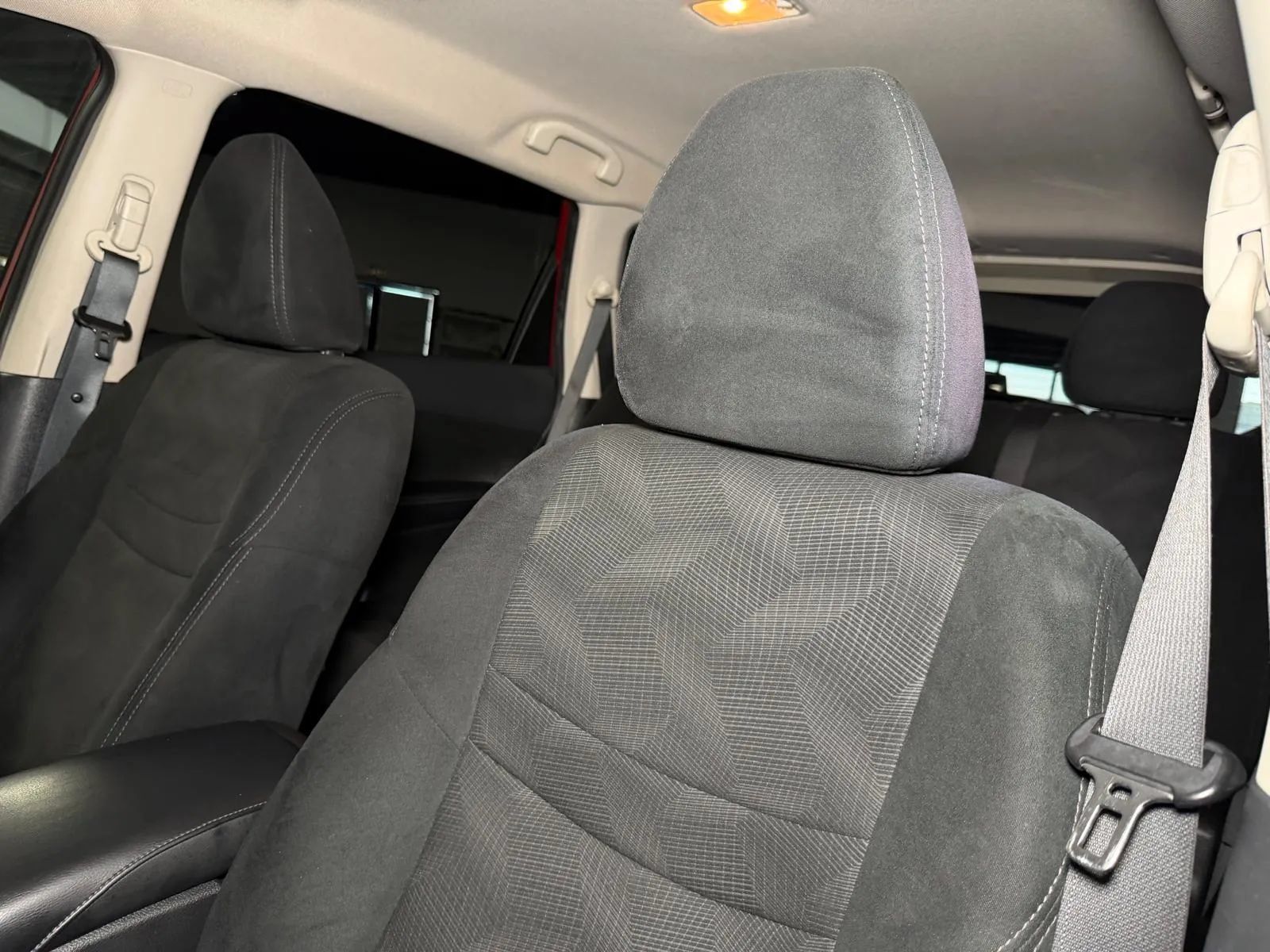 Used 2016 Nissan Rogue S FWD image 27