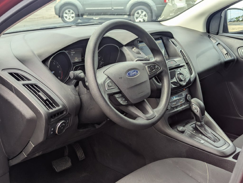 Used 2018 Ford Focus SEL FWD image 9