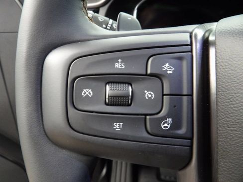 Used 2025 GMC Sierra 1500 AT4 w/ Technology Package AWD/4WD image 56