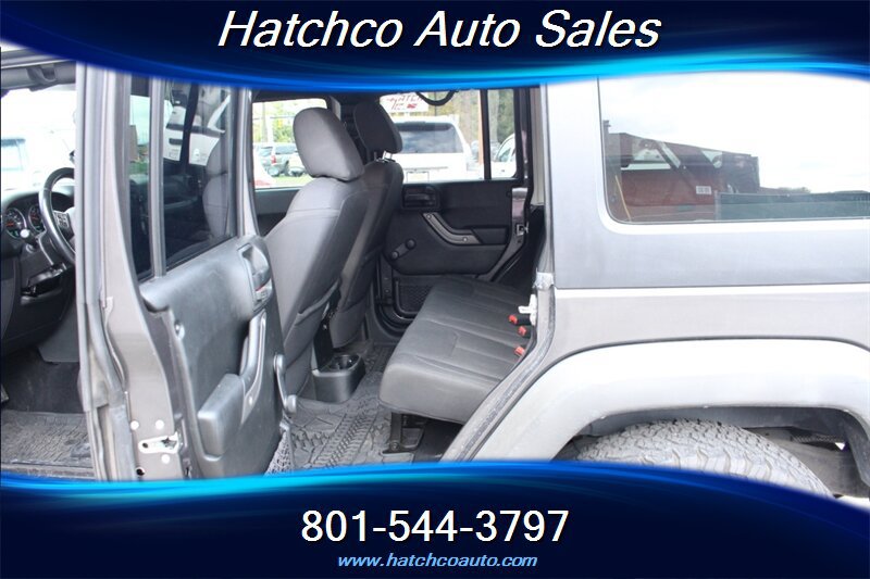 Used 2017 Jeep Wrangler Unlimited Sport w/ Connectivity Group AWD/4WD image 13