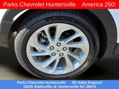 New 2027 Chevrolet Bolt LT w/ Comfort Package FWD image 32