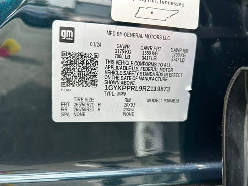 Used 2024 Cadillac Lyriq Luxury w/ LPO, Floor Liner Package image 72