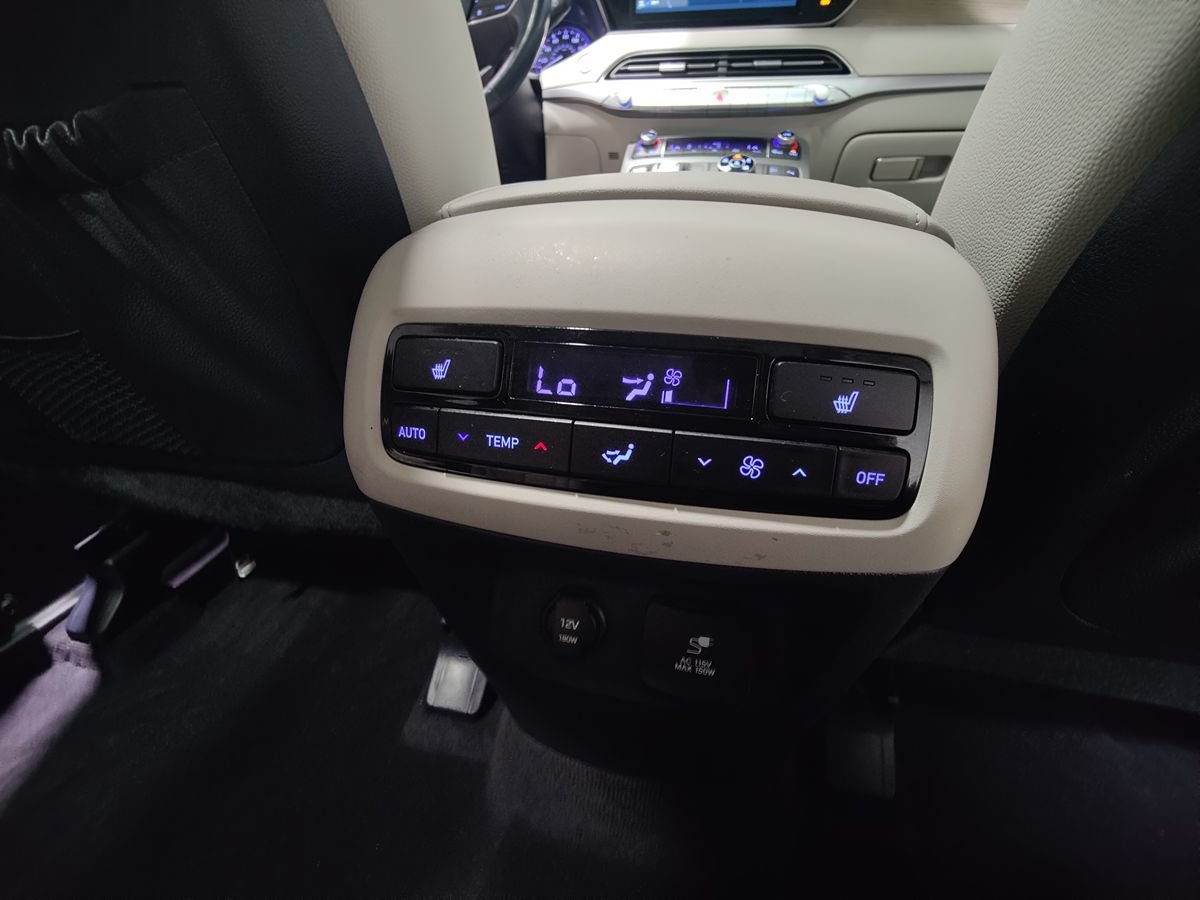 Used 2021 Hyundai Palisade SEL w/ Premium Package AWD/4WD image 25
