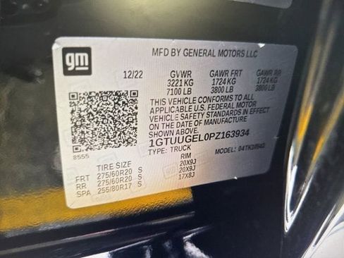 Used 2023 GMC Sierra 1500 Denali w/ Technology Package AWD/4WD image 12