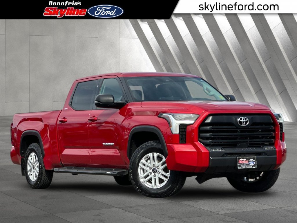 Used 2022 Toyota Tundra SR5 w/ SR5 Premium Package AWD/4WD image 1