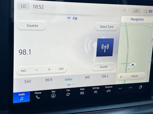 Used 2025 Ford F450 Platinum w/ FX4 Off-Road Package image 17