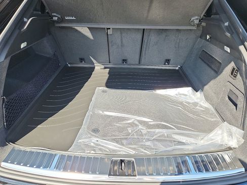 New 2026 Porsche Cayenne S image 24