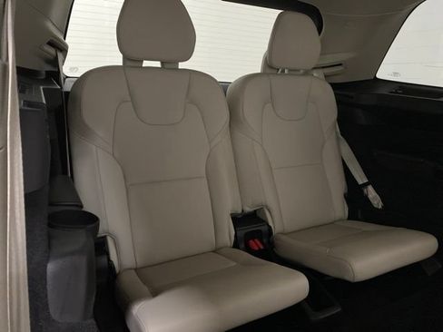 Used 2024 Volvo XC90 B6 Core AWD/4WD image 24